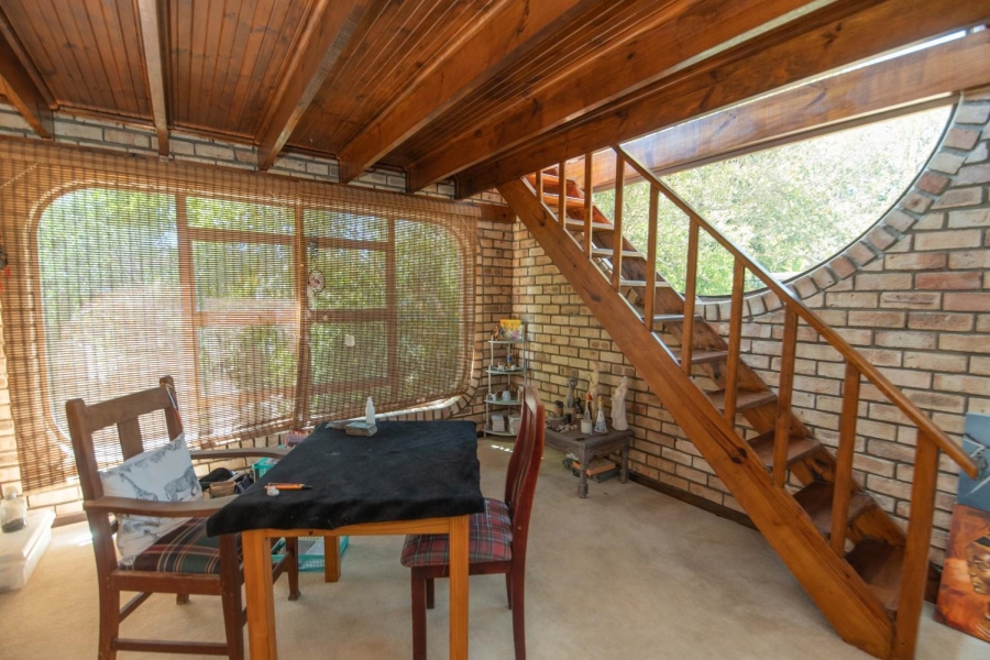 6 Bedroom Property for Sale in Walmer Heights Eastern Cape